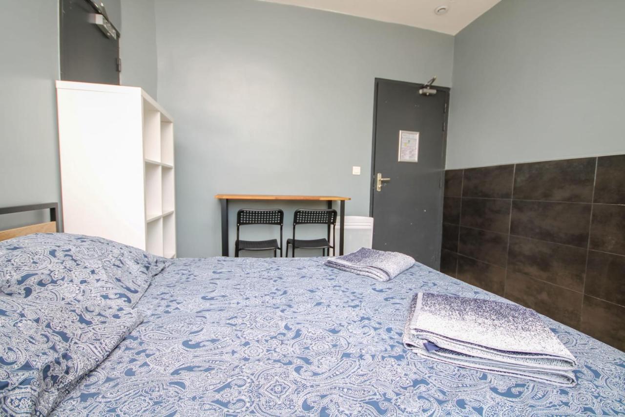 08 - Chambre Proche Paris Et Transports Avec Tv Wifi Сен-Дени Экстерьер фото